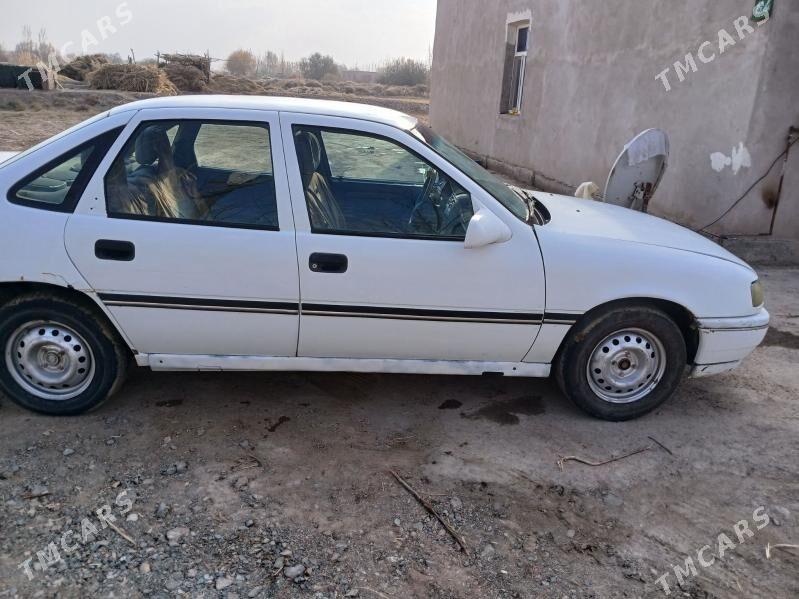 Opel Vectra 1992 - 36 000 TMT - Gubadag - img 1