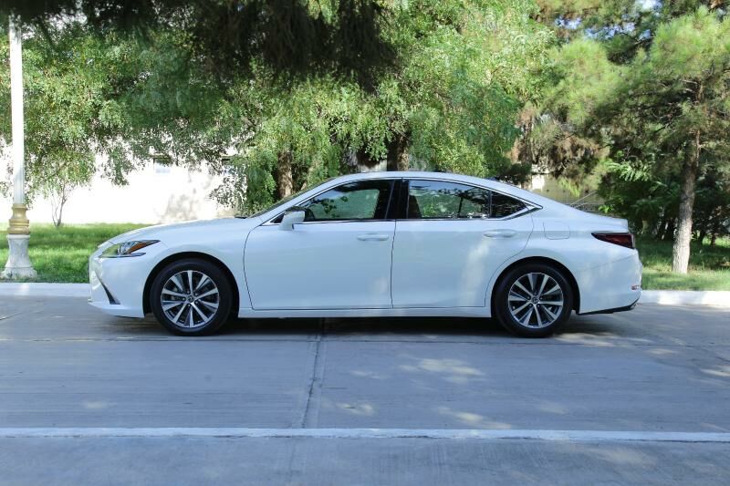 Lexus ES 350 2021 - 620 000 TMT - Мары - img 2