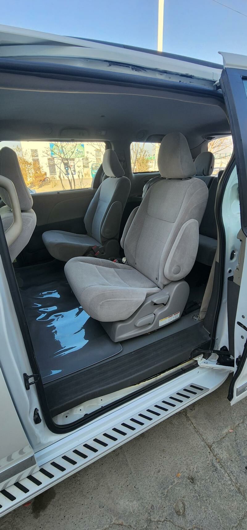 Toyota Sienna 2012 - 285 000 TMT - Bäherden - img 7