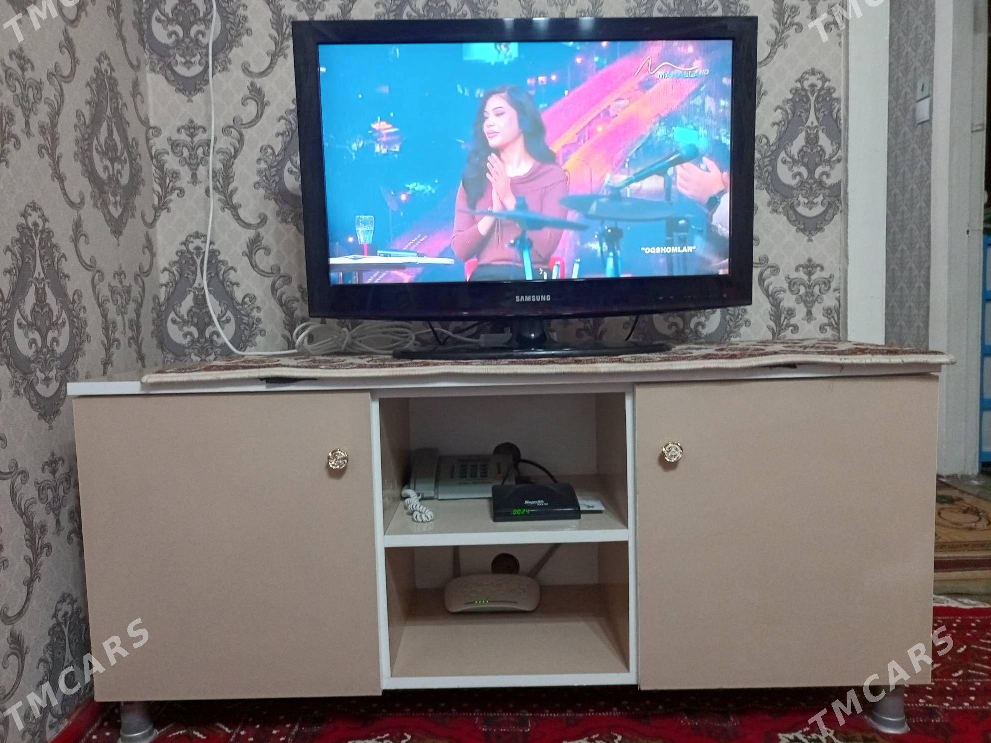 подставка и телевизор - Туркменабат - img 3