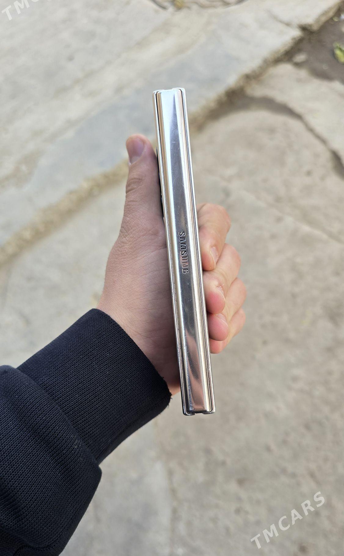 Samsung Galaxy Z Fold 4 - Daşoguz - img 4