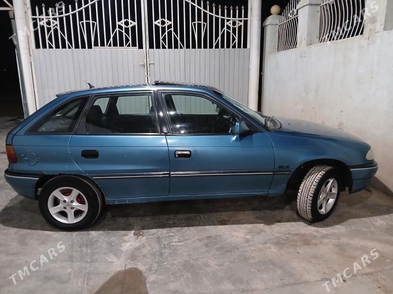 Opel Astra 1993 - 45 000 TMT - етр. Туркменбаши - img 5