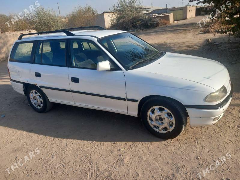 Opel Astra 1995 - 30 000 TMT - Болдумсаз - img 2