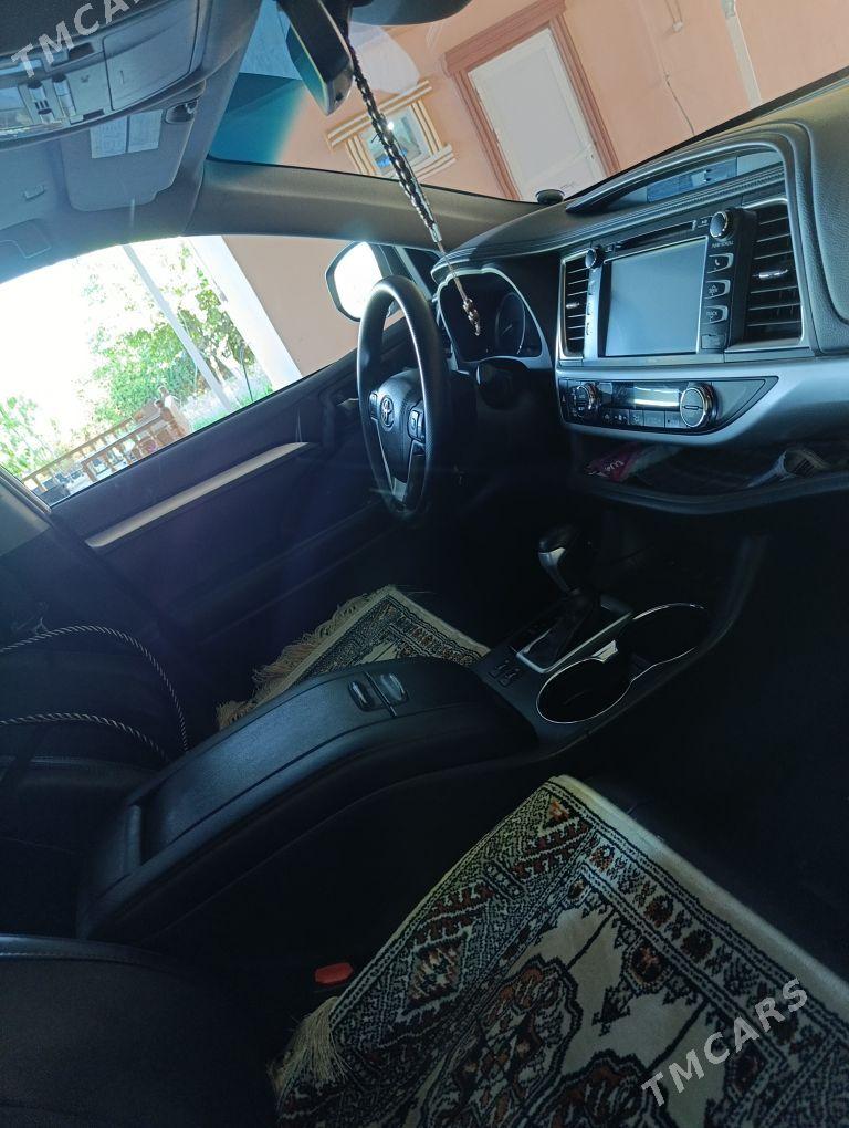 Toyota Highlander 2019 - 440 000 TMT - Ашхабад - img 6