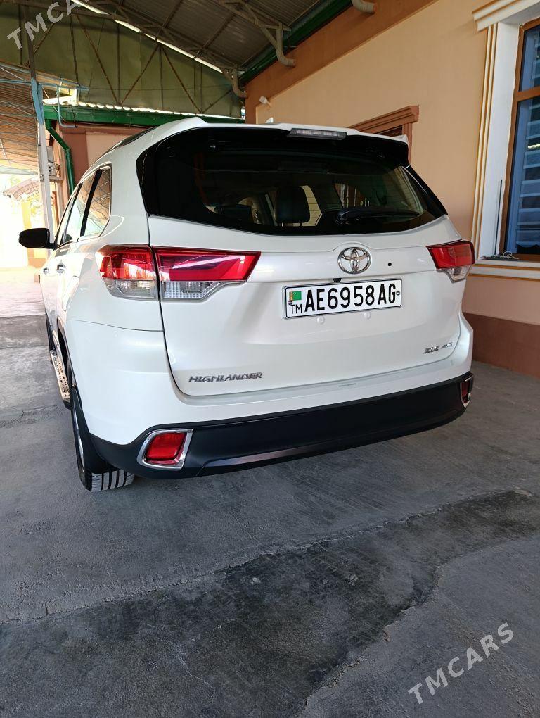 Toyota Highlander 2019 - 440 000 TMT - Ашхабад - img 3