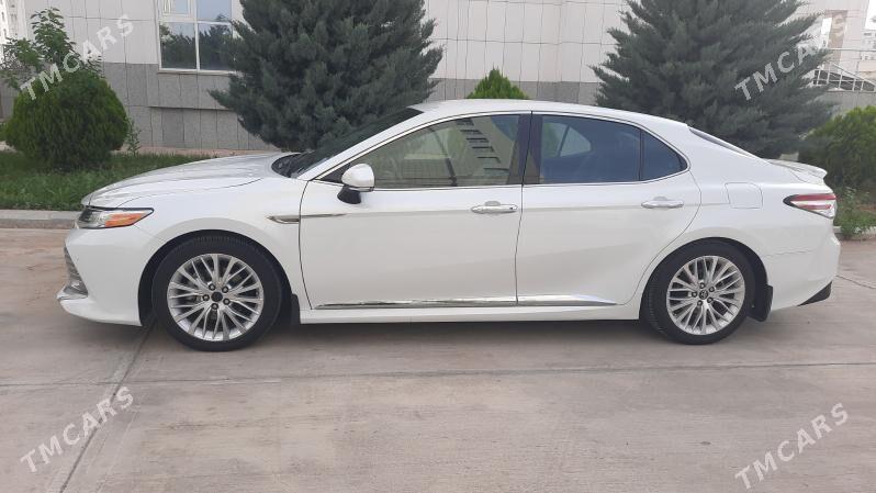 Toyota Camry 2018 - 325 000 TMT - Aşgabat - img 6