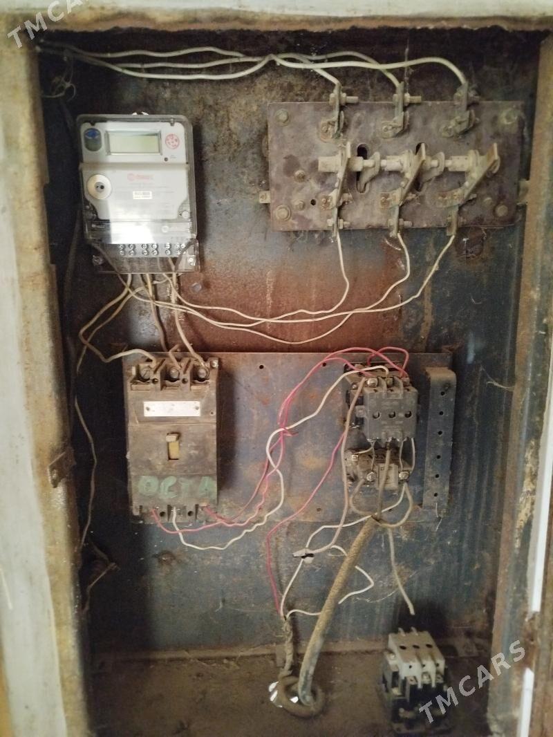 Un Haraz - Gurbansoltan Eje - img 4