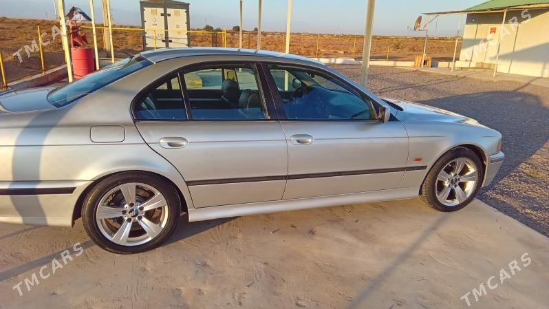 BMW E39 2001 - 115 000 TMT - Кака - img 2