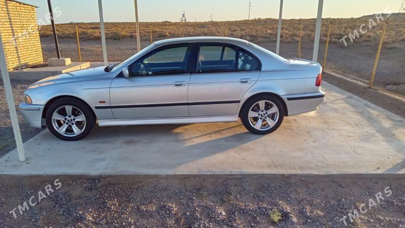 BMW E39 2001 - 115 000 TMT - Кака - img 3