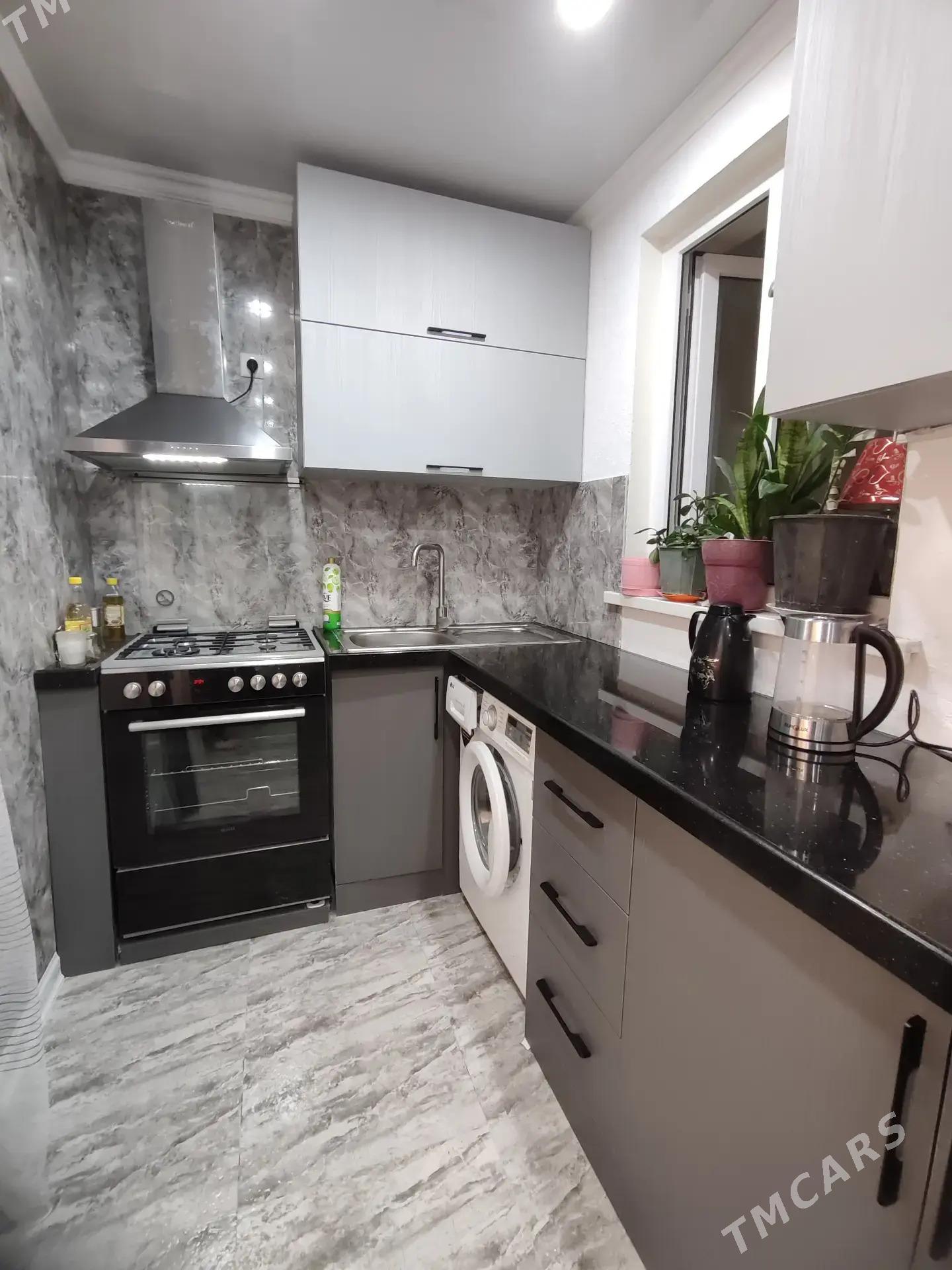 9 микр 4/1этаж 2 комнат - 9 мкр - img 9