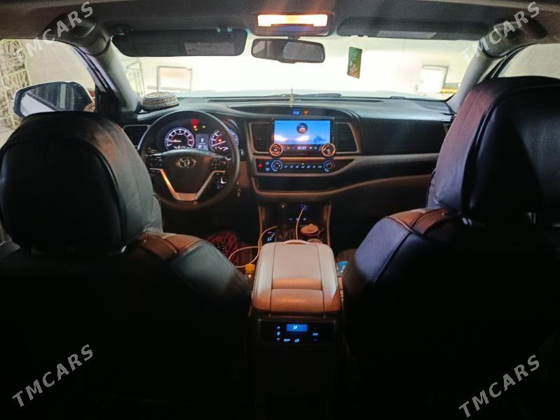 Toyota Highlander 2016 - 415 000 TMT - Бахарден - img 7