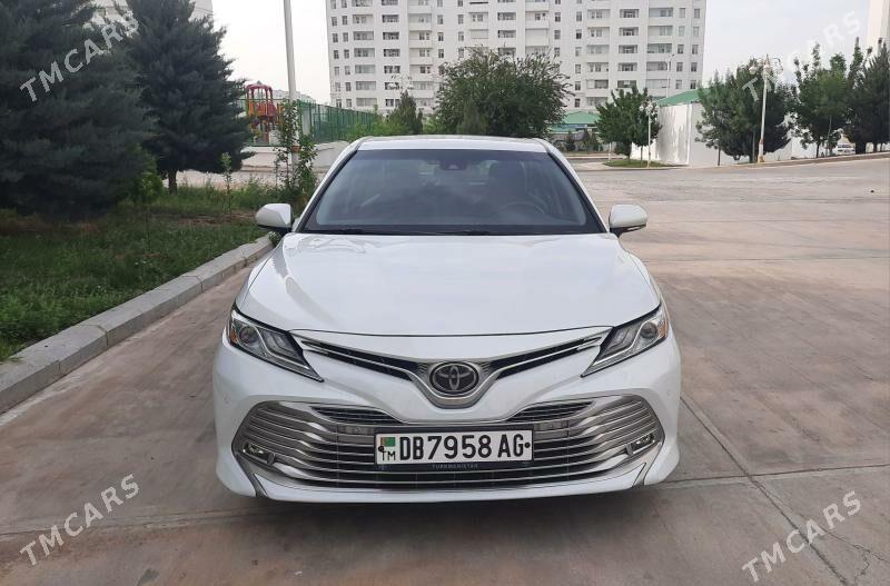Toyota Camry 2018 - 325 000 TMT - Aşgabat - img 8