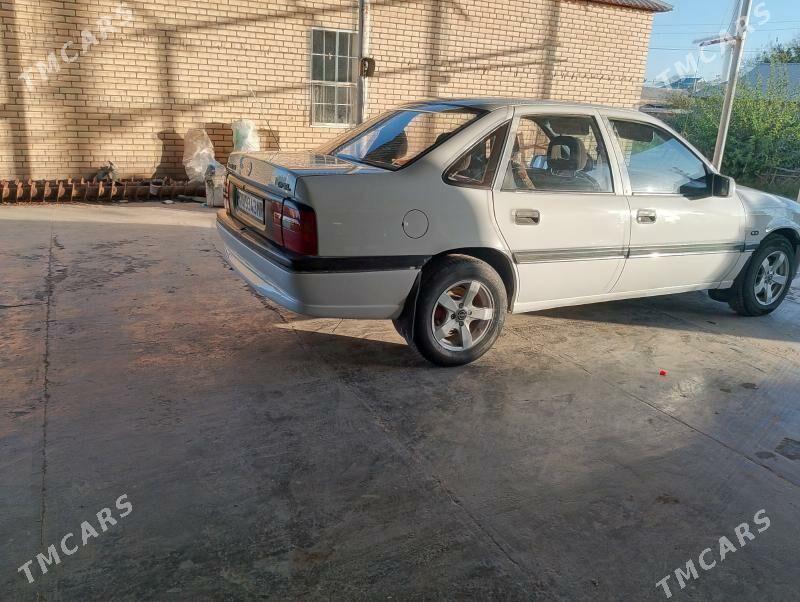 Opel Vectra 1993 - 50 000 TMT - Мары - img 4