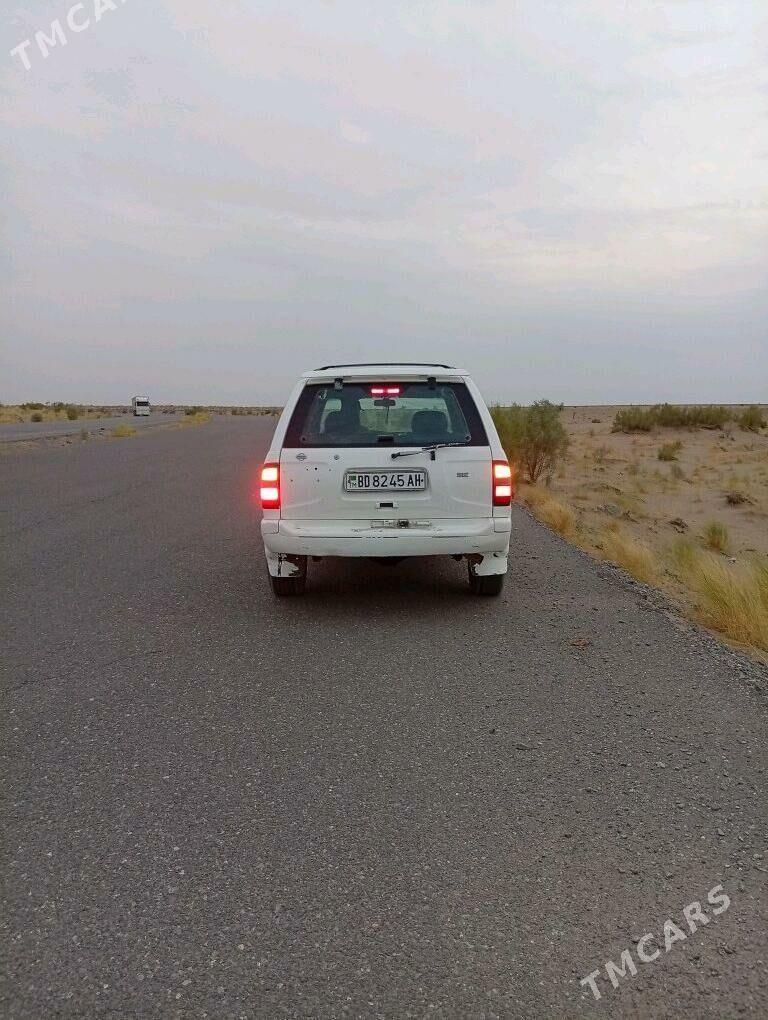 Nissan Pathfinder 1997 - 60 000 TMT - Ak bugdaý etraby - img 2