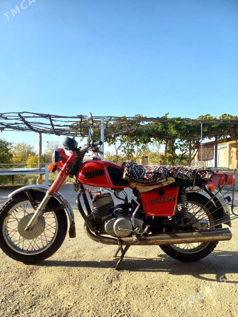 Iž Ýupiter 1998 - 11 000 TMT - Теджен - img 1