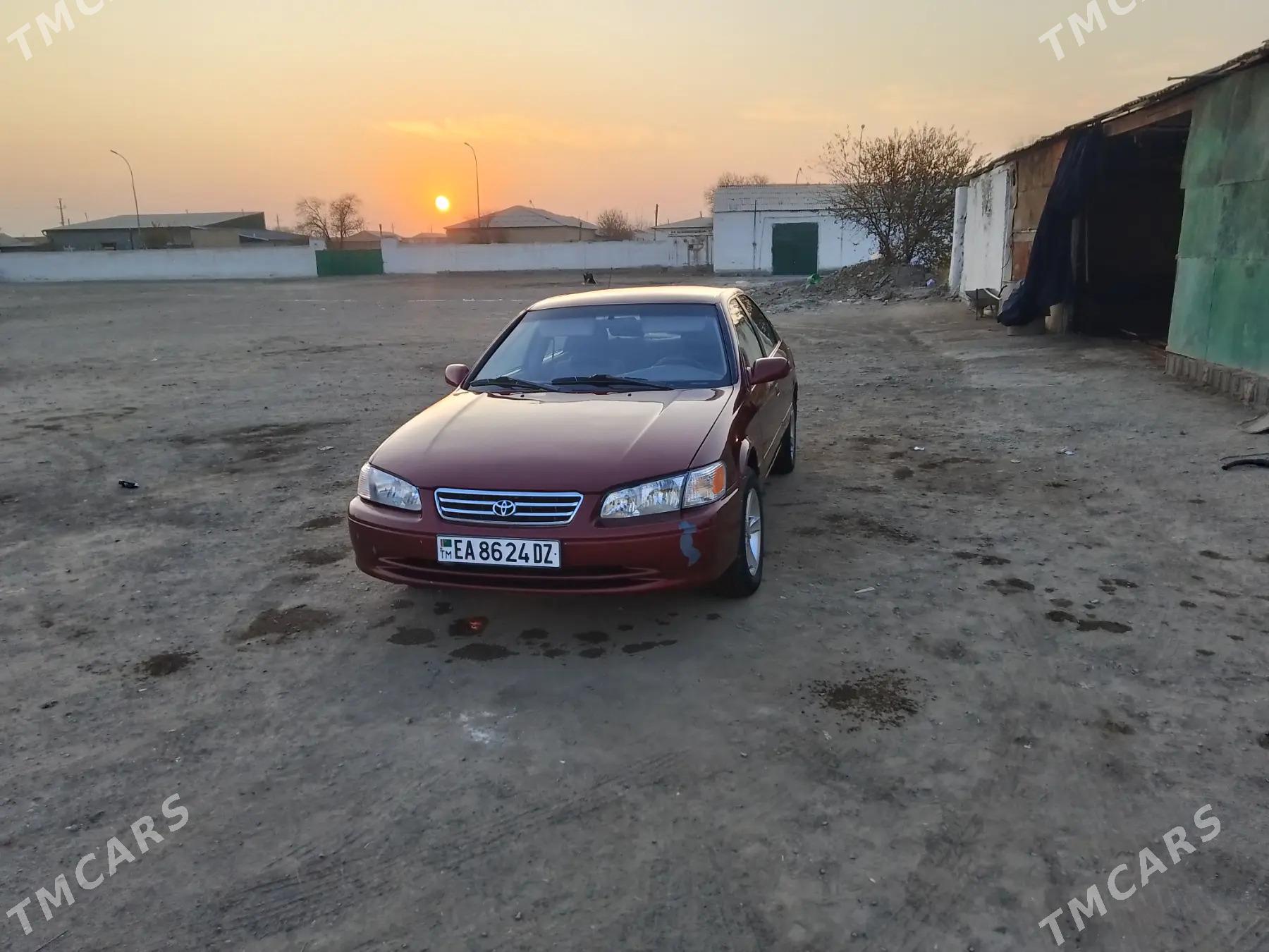 Toyota Camry 2001 - 135 000 TMT - Köneürgenç - img 5
