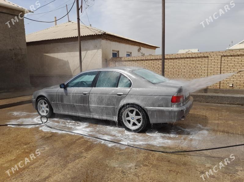 BMW E39 2002 - 145 000 TMT - Мары - img 3