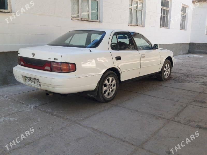 Toyota Camry 1993 - 65 000 TMT - Dänew - img 2