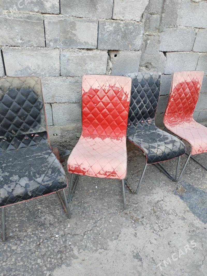 стол стеклянный, стулья - Büzmeýin - img 2