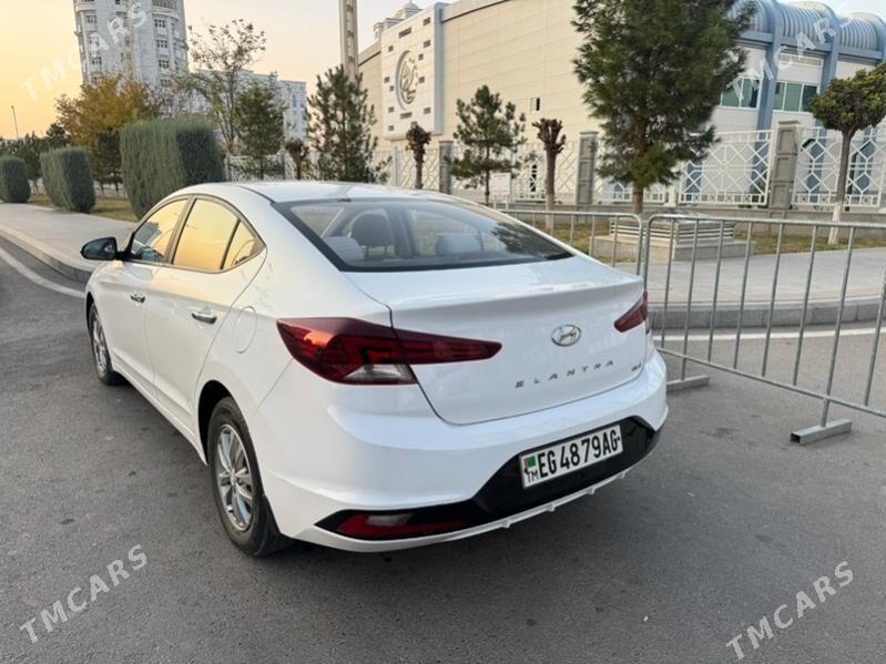 Hyundai Elantra 2019 - 250 000 TMT - Aşgabat - img 3