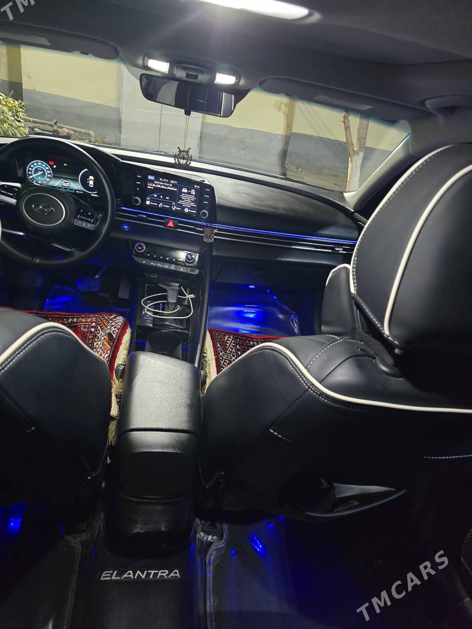 Hyundai Elantra 2021 - 280 000 TMT - Aşgabat - img 8