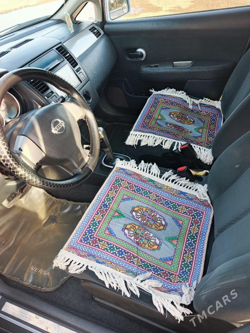 Nissan Versa 2011 - 110 000 TMT - Türkmenabat - img 3