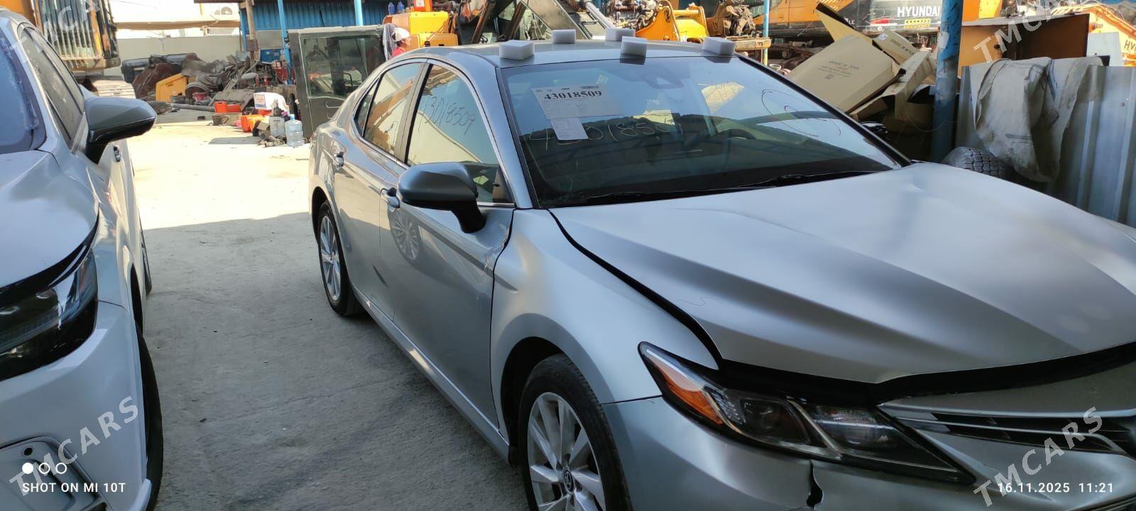 Toyota Camry 2022 - 250 000 TMT - Balkanabat - img 3