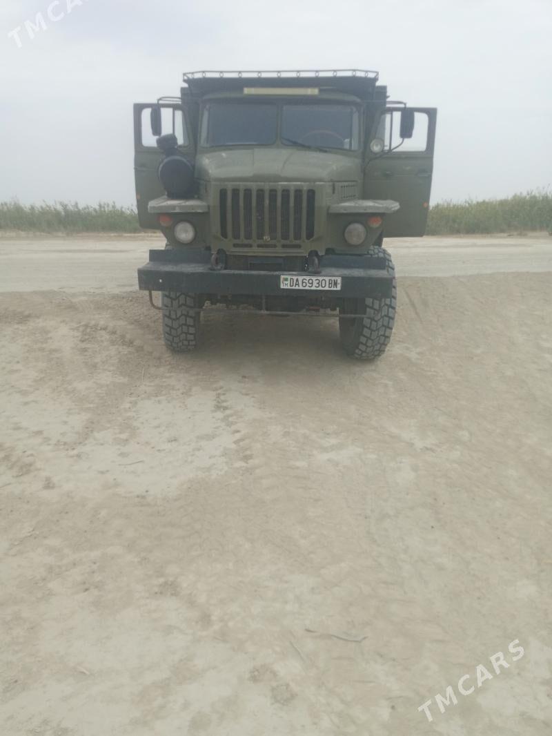 Ural 4320 1995 - 140 000 TMT - Берекет - img 1