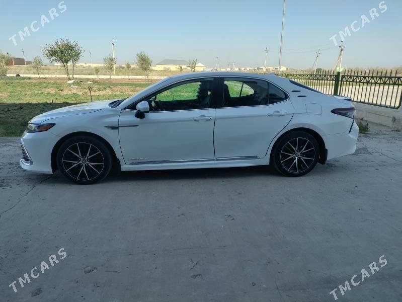 Toyota Camry 2021 - 280 000 TMT - Халач - img 5