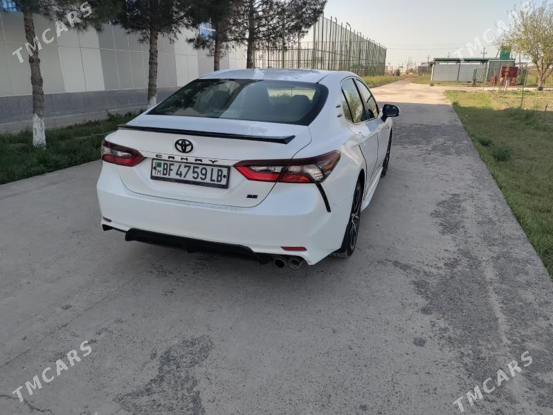 Toyota Camry 2021 - 280 000 TMT - Халач - img 4