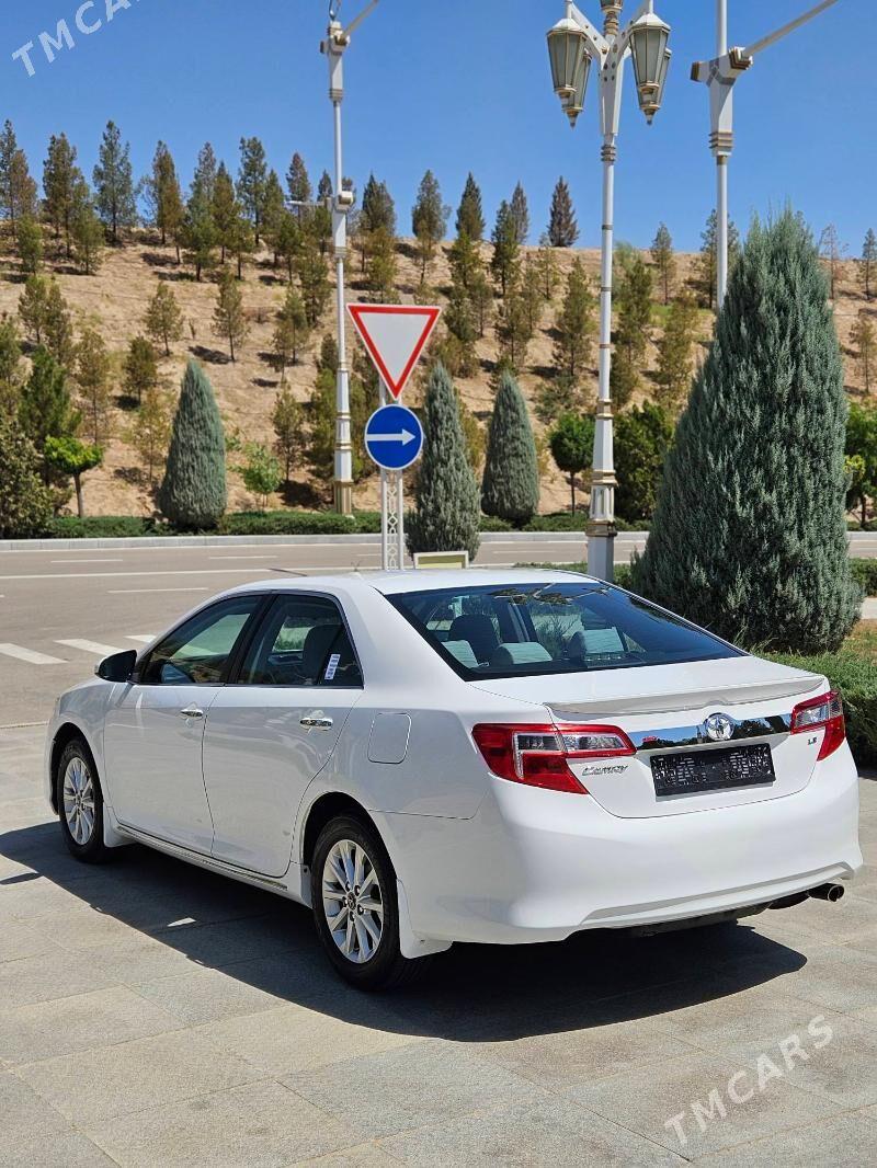 Toyota Camry 2013 - 230 000 TMT - Кëши - img 5