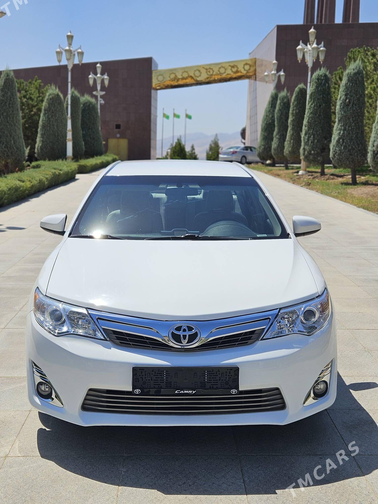 Toyota Camry 2013 - 230 000 TMT - Кëши - img 4
