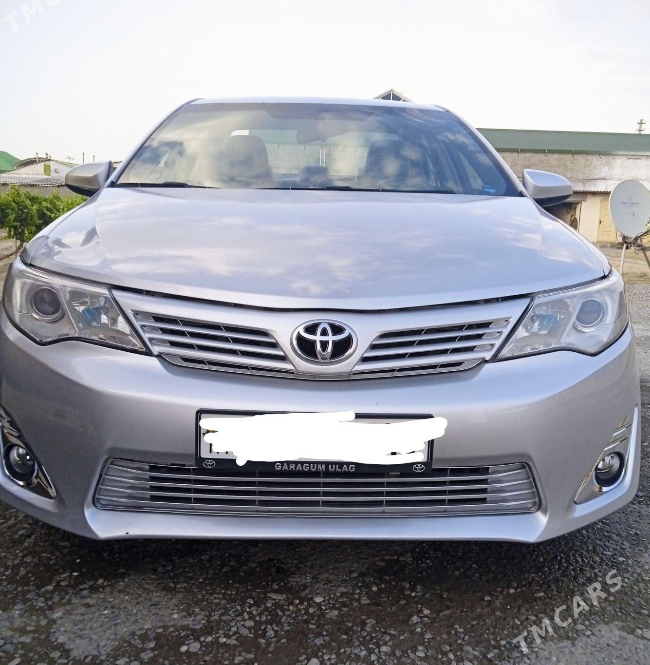 Toyota Camry 2011 - 200 000 TMT - Herrikgala - img 2