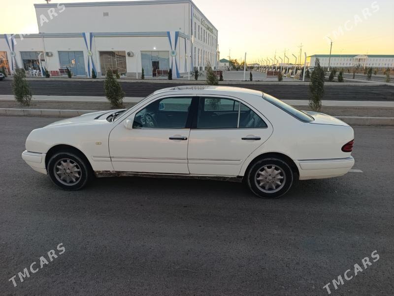 Mercedes-Benz E320 1996 - 60 000 TMT - Köneürgenç - img 4