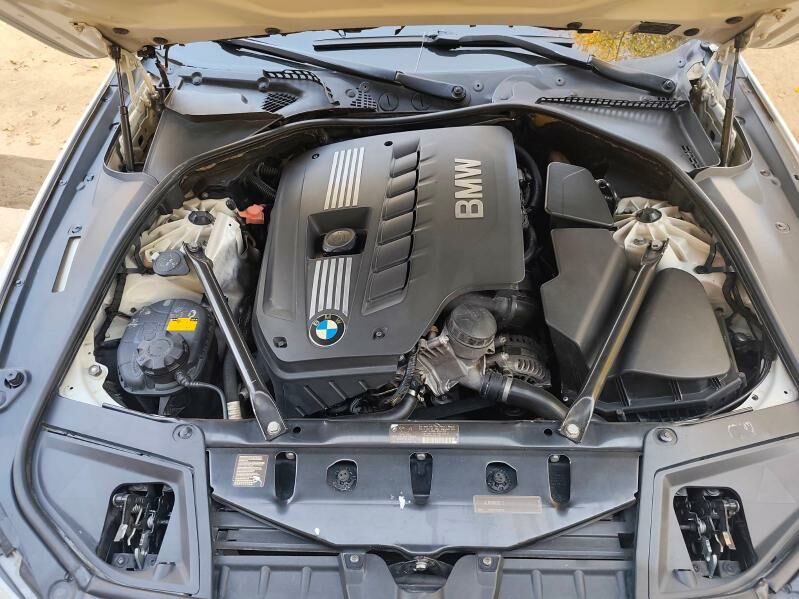 BMW F10 2010 - 255 000 TMT - Ýolöten - img 6