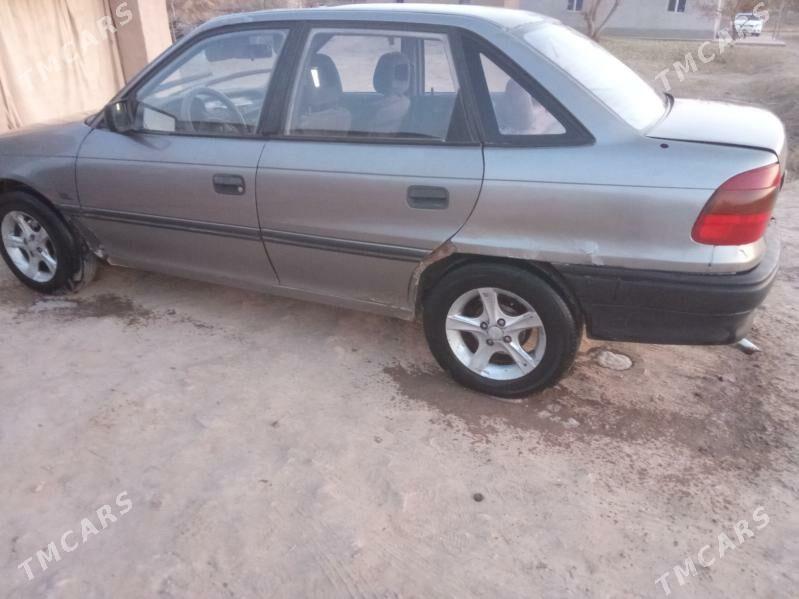 Opel Astra 1992 - 33 000 TMT - Köneürgenç - img 5