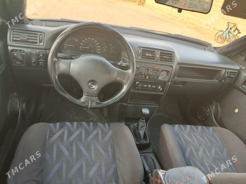 Opel Vectra 1991 - 39 000 TMT - Tejen - img 8