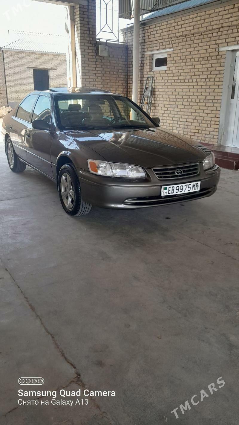 Toyota Camry 1998 - 138 000 TMT - Мары - img 2