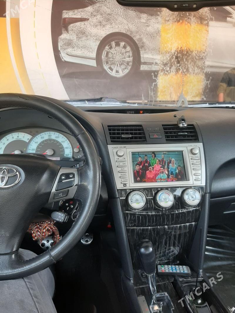 Toyota Camry 2010 - 190 000 TMT - 8 mkr - img 2