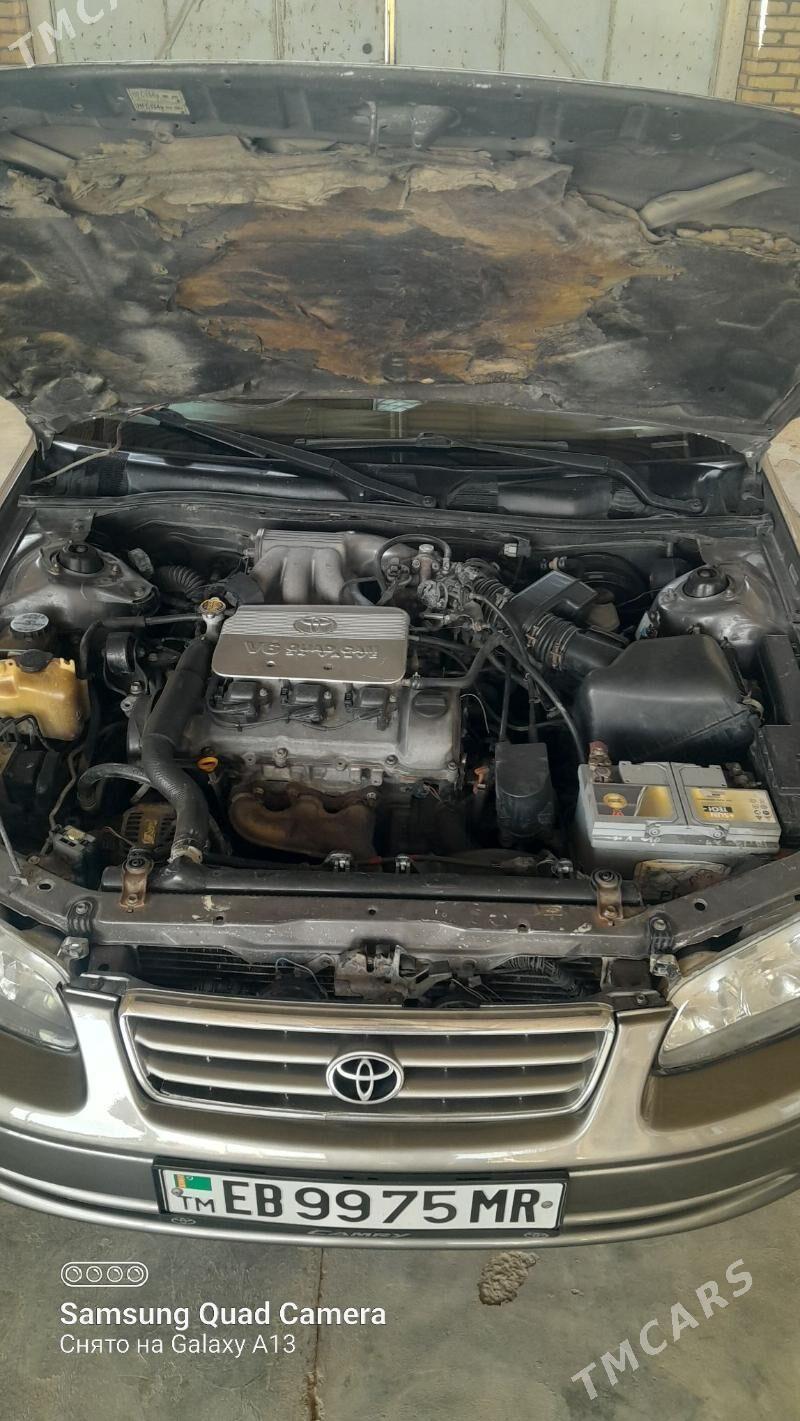 Toyota Camry 1998 - 138 000 TMT - Мары - img 5