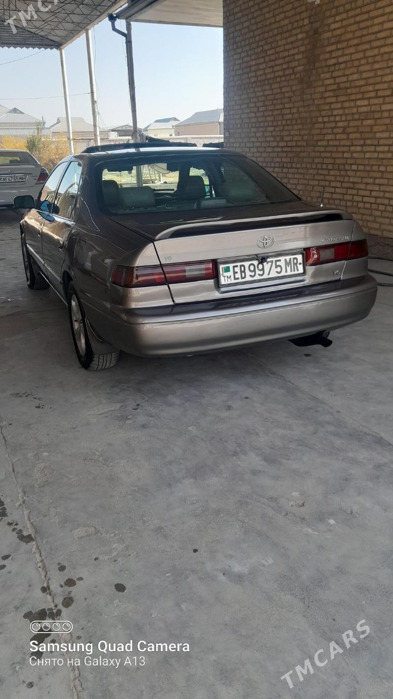 Toyota Camry 1998 - 138 000 TMT - Мары - img 4