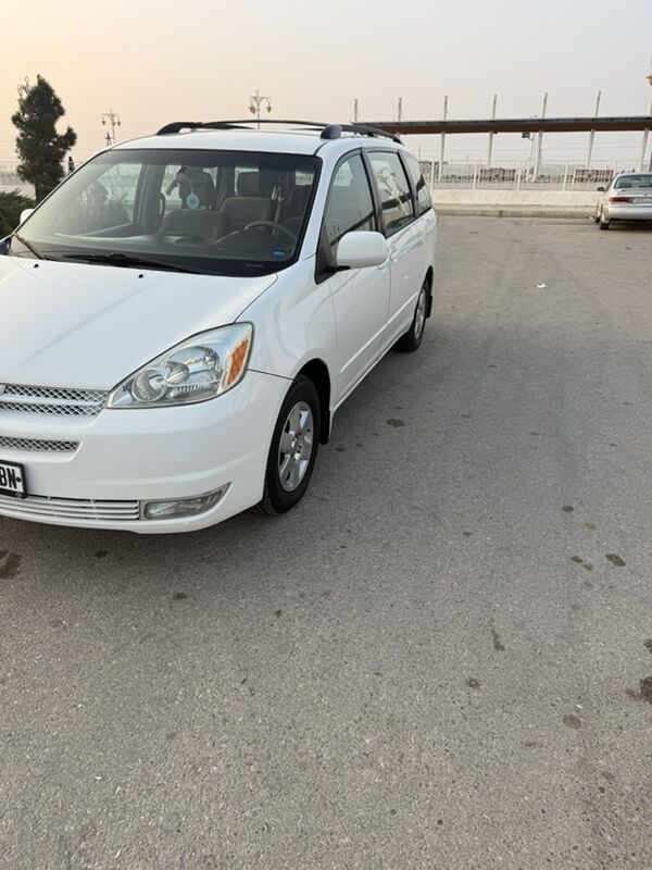 Toyota Aurion 2004 - 250 000 TMT - Балканабат - img 3