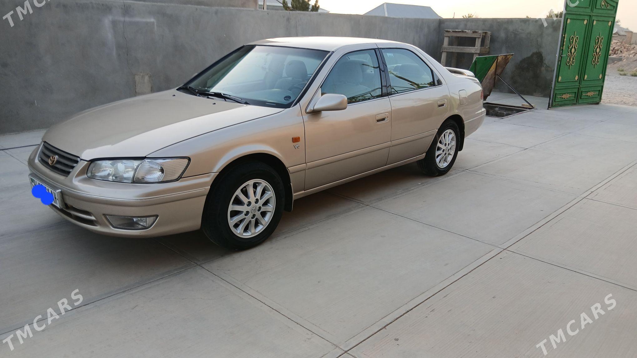 Toyota Camry 2000 - 160 000 TMT - Kaka - img 9