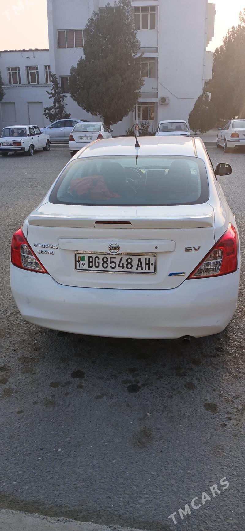 Nissan Versa 2012 - 110 000 TMT - Анев - img 4