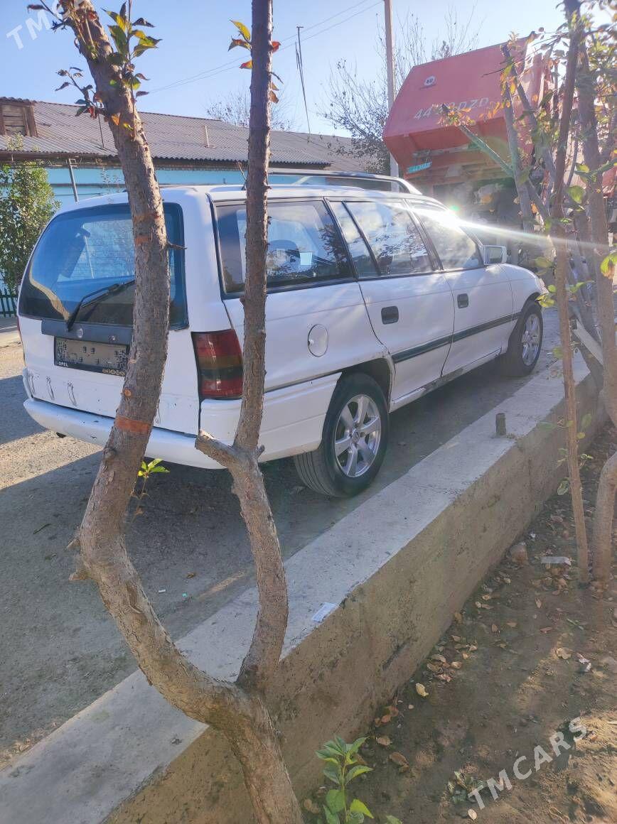 Opel Astra 1993 - 26 000 TMT - Дашогуз - img 4