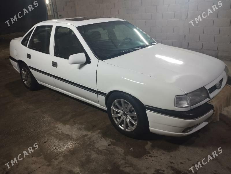 Opel Vectra 1995 - 40 000 TMT - Bäherden - img 1