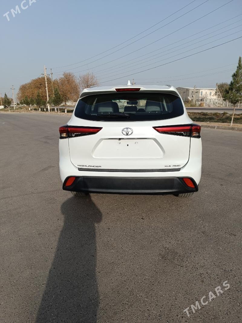 Toyota Highlander 2022 - 540 000 TMT - Мары - img 10