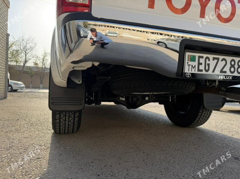Toyota Hilux 2014 - 425 000 TMT - Мары - img 6