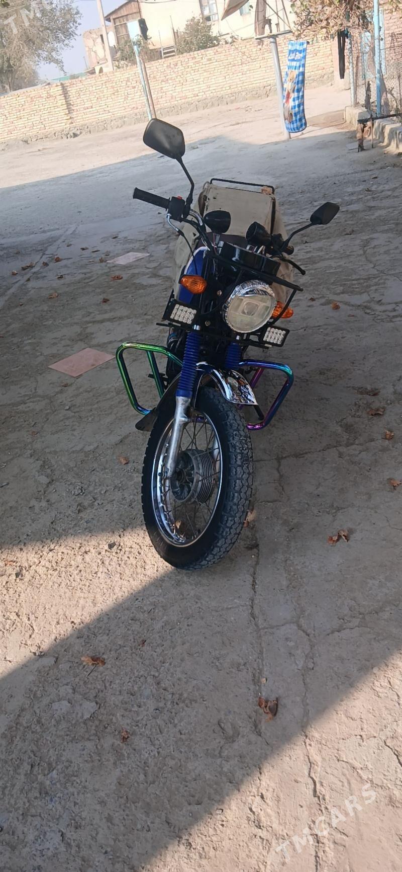 Fekon FK150-8G 2004 - 11 000 TMT - Берекет - img 4