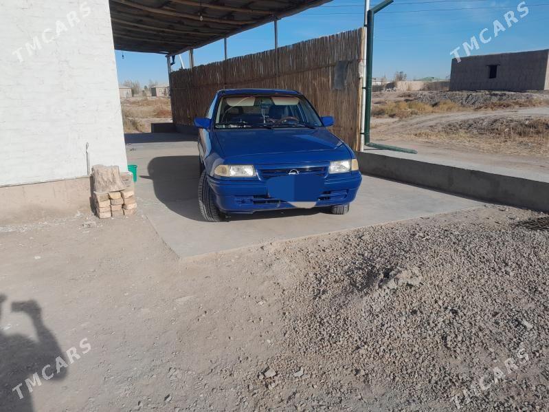 Opel Astra 1992 - 50 000 TMT - Gubadag - img 3